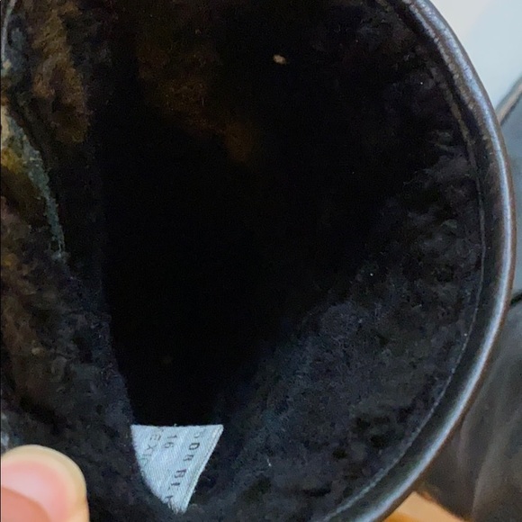 Frye women’s shearling boot - Picture 6 of 7